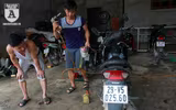 Cửa hàng sửa xe miễn phí cho người dân vùng lũ tại Chương Mỹ